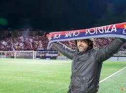 UN UOMO SOLO AL COMANDO