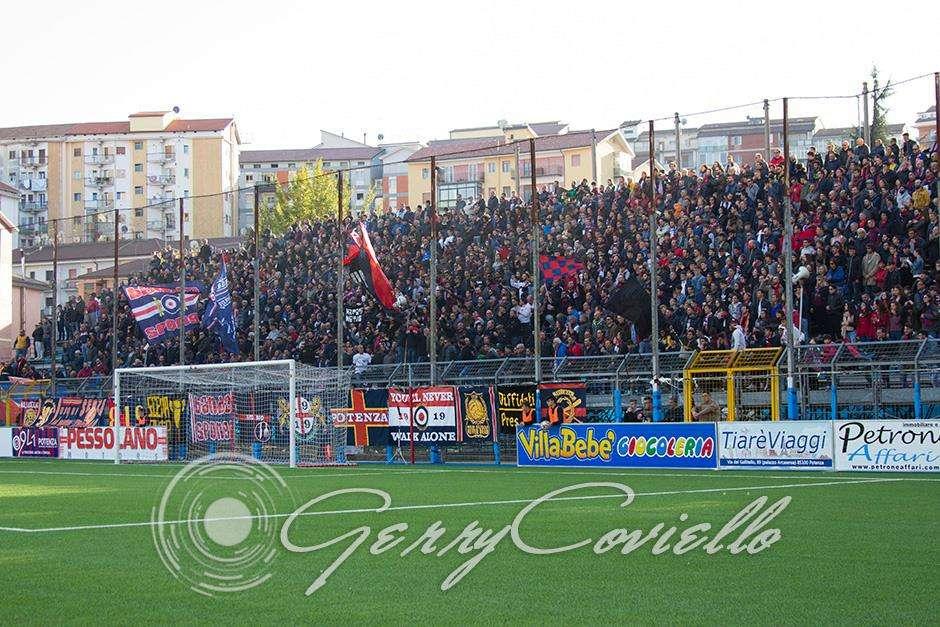 &copy;Gerry Coviello