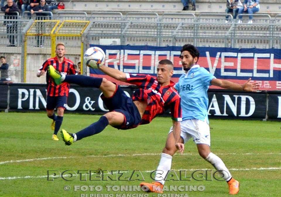 L'ex attaccante del Potenza Cinque si accasa a...
