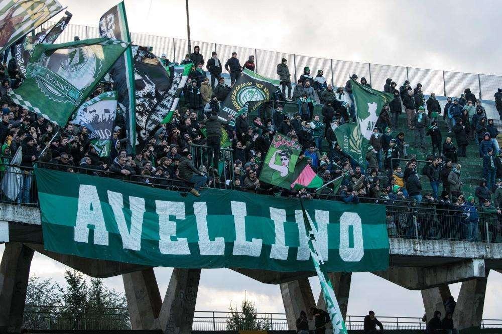 Play Off. Ad Avellino "sognano" il Viviani e il Potenza