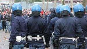 Incidenti nel pre match...