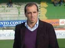 Fiducia a tempo per un allenatore che ha vestito la maglia del Potenza