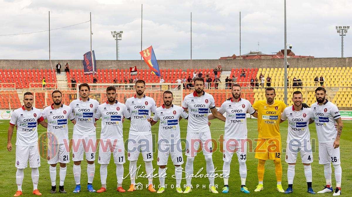 Potenza, in vista della sfida con il Monopoli scelte obbligate per mister Trocini