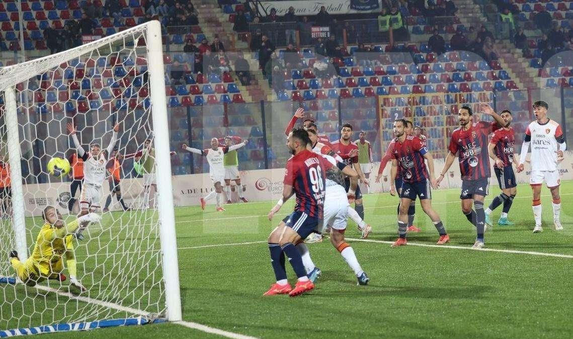 Casertana-Potenza, la gara vista dalla Campania