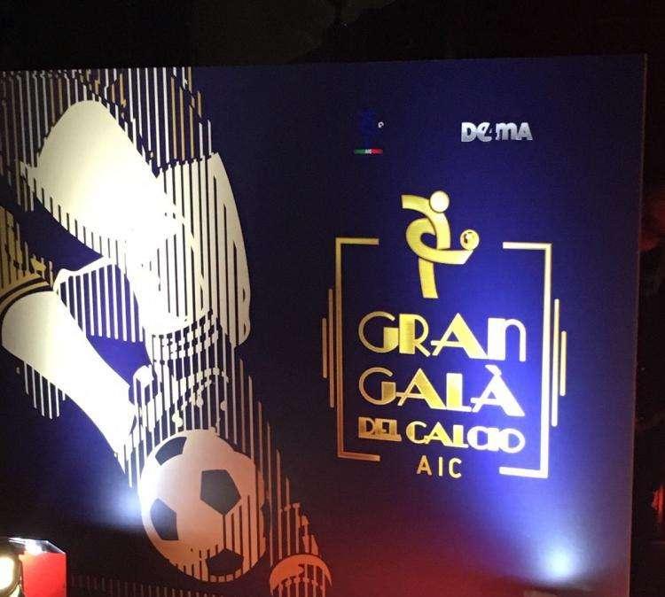 Al gran galà del calcio campano verranno premiati anche due calciatori del Lagonegro...