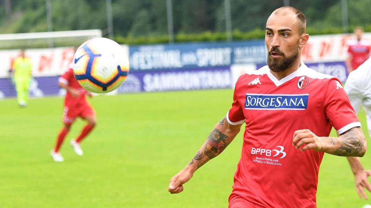 L'ex attaccante del Potenza Simeri lancia il Taranto: "Sogniamo tutti insieme perchè sognare non costa nulla"