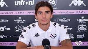Rauti attaccante Palermo: "Potenza avversario ostico ma noi abbiamo bisogno di vincere"