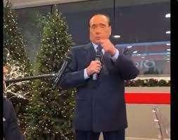 Berlusconi Show alla cena di Natale del Monza: "Se vincete contro Juventus o Milan faccio arrivare negli spogliatoi un pullman di troie"
