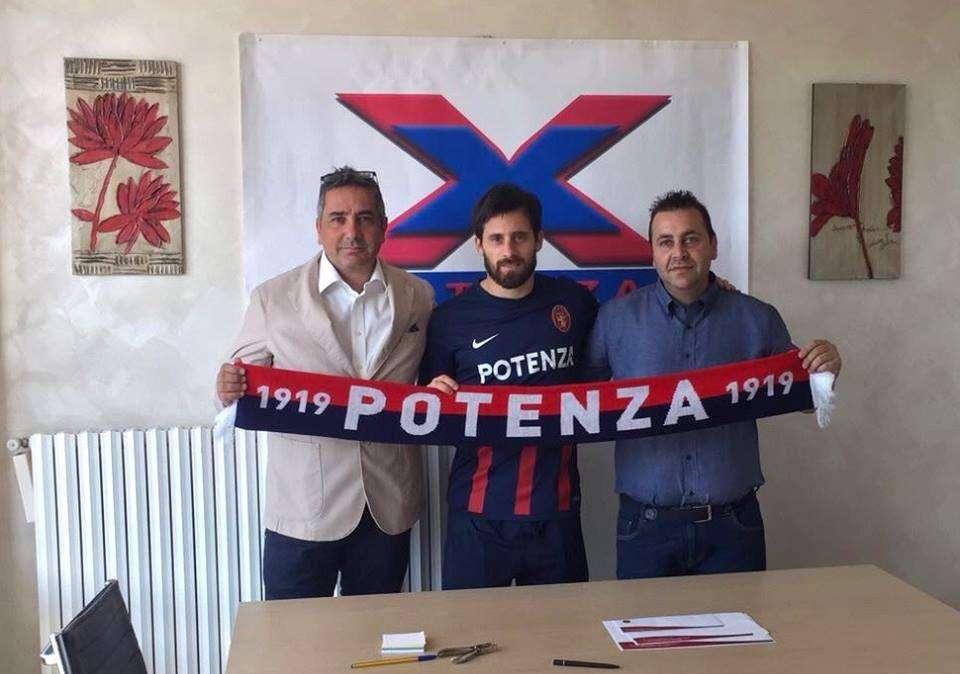 Detto fatto... Guaita si (ri)tinge di rossoblu: il comunicato del Potenza.