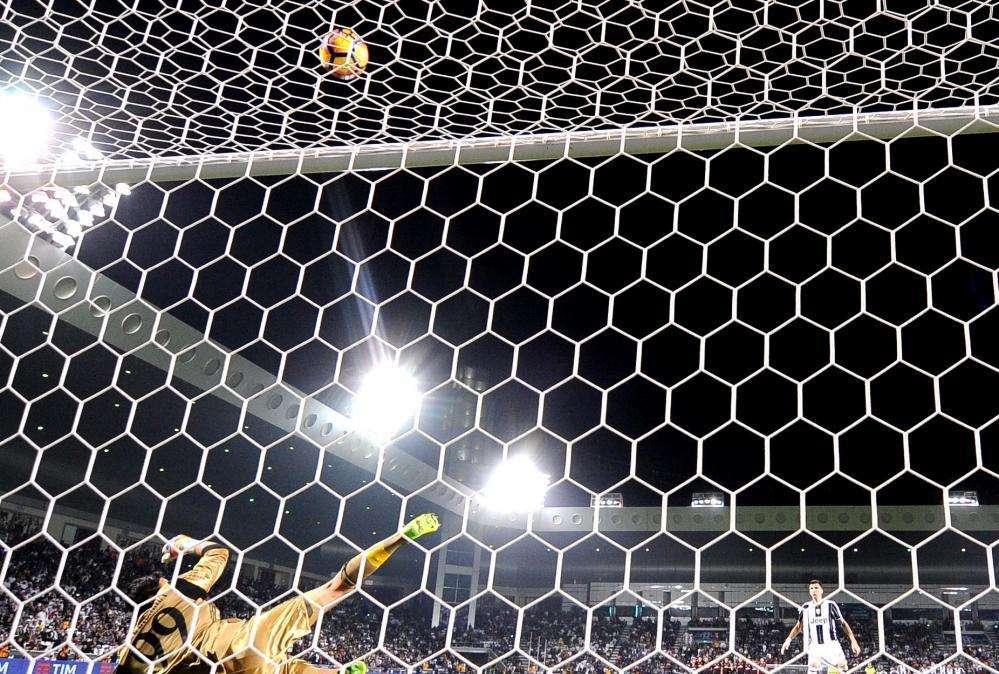 I calciatori professionistici vogliono tornare a giocare.