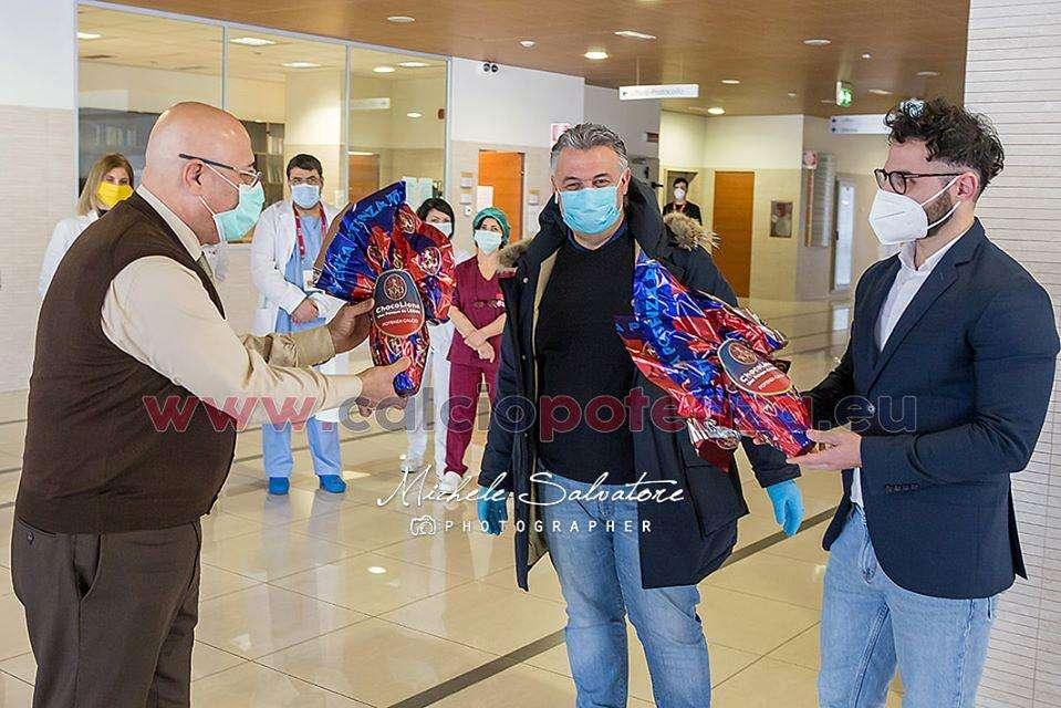Il Potenza consegna le Choco Lions all'Azienda Ospedaliera Regionale San Carlo.