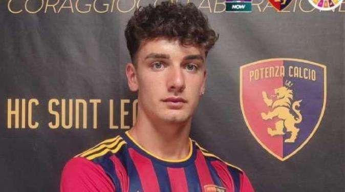 Potenza, prestito in Serie D per il centrocampista Lorenzo Ferro