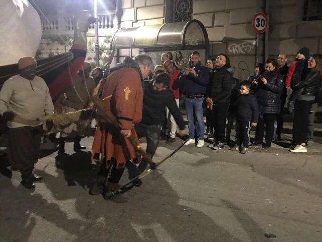 Ed in un quadro della sfilata dei turchi comparve Leo Guaita...