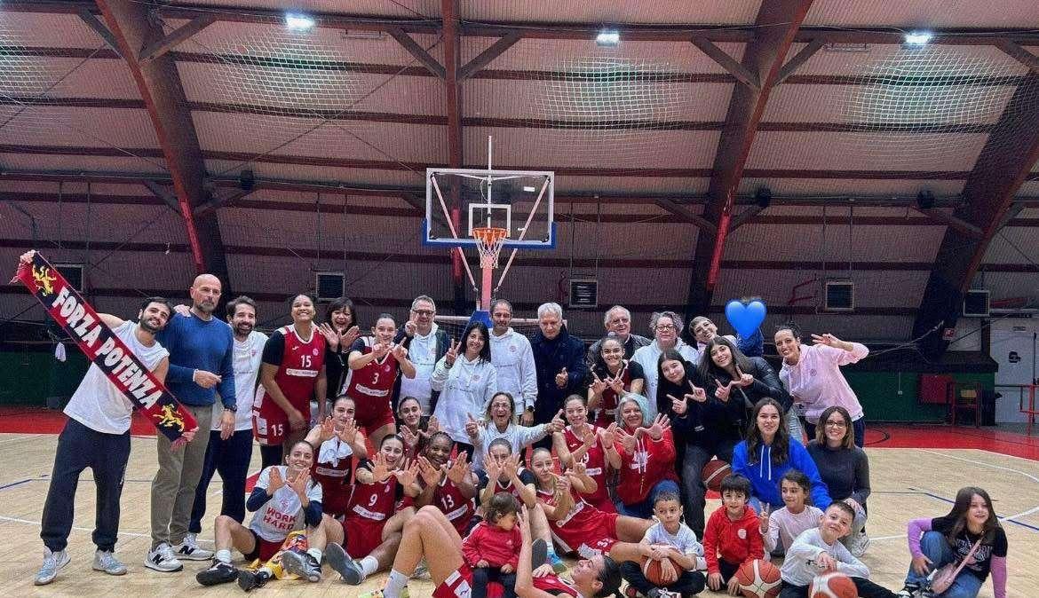 Basket Serie B: La Basilia Potenza cade a Fasano nella gara 1, adesso serve l’impresa al PalaPergola!
