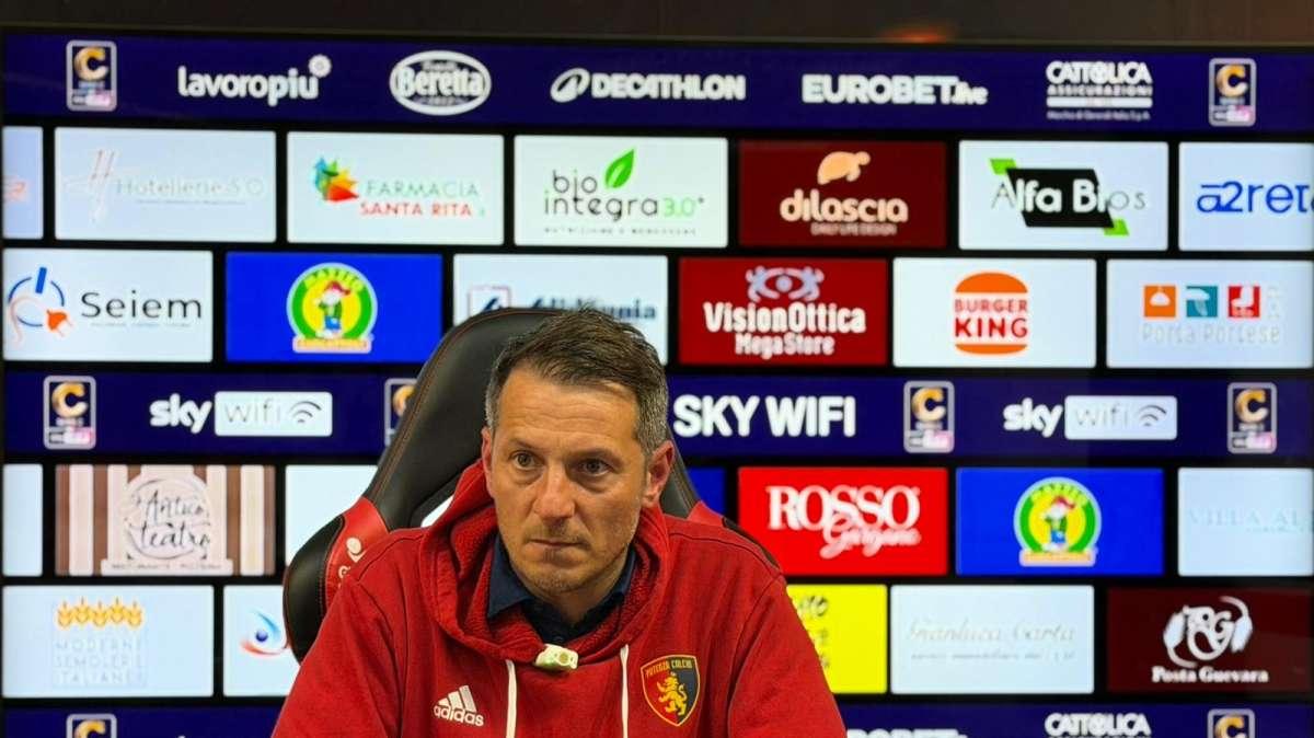 Potenza, mister De Giorgio alla vigilia di Casarano: "Siamo stanchi ma felicissimi per un traguardo storico, il finale di stagione è importante per preparare i playoff"
