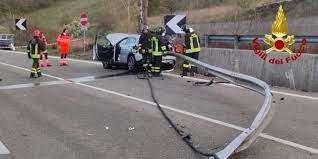 Potenza, auto contro il guard rail: Linda Catalano muore a 25 anni