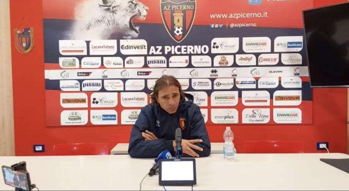 Mister Siviglia: "Siamo incazzati, persi punti per errori arbitrali"
