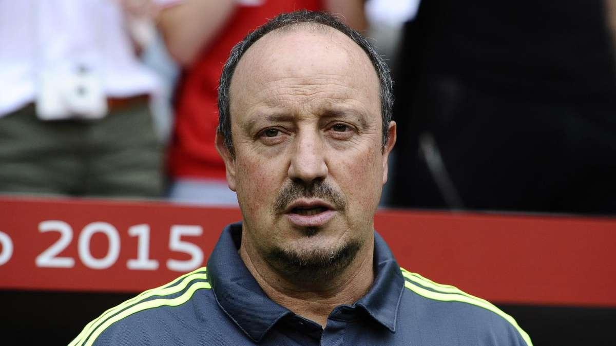 Rafa Benitez non si presenta a Buccino: revocata la cittadinanza onoraria all’ex tecnico del Napoli