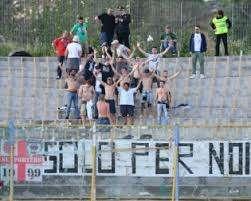 Tifosi dell'Alessandria aggrediti a Caserta...