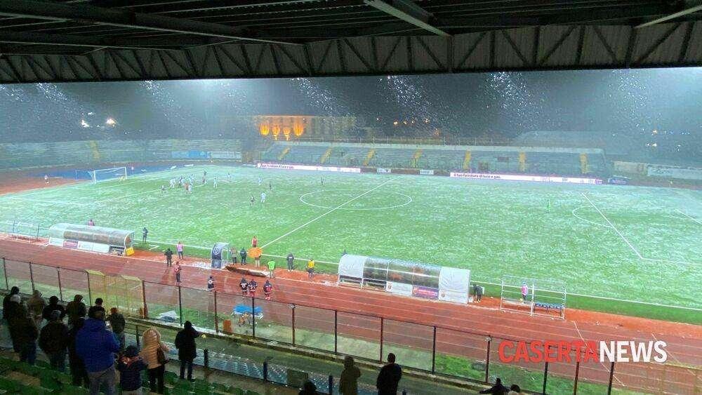 Il Teramo prossimo avversario del Potenza in campionato ha perso nel pomeriggio a Caserta sotto la neve