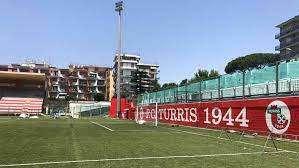 Turris-Potenza non si giocherà più alle ore 14 e 30, ecco a che ora è stato programmato il nuovo fischio d'inizio in quel del "Liguori"