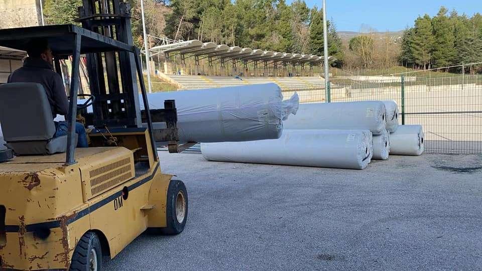 Picerno,è arivato al "Curcio" il nuovo tappeto di erba sintetica