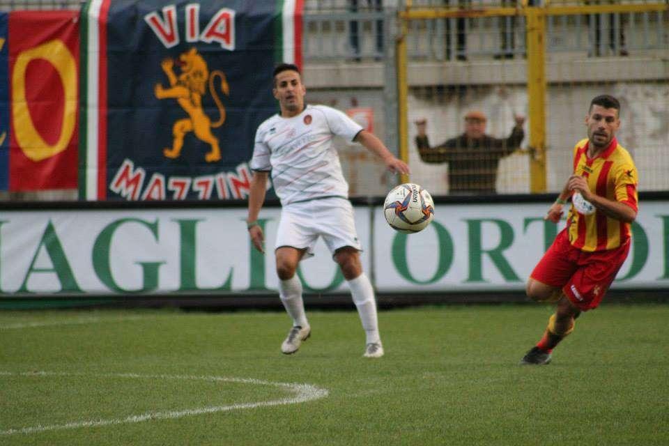 LIVE - GROTTAGLIE vs POTENZA: 38' Eurogol di Cianni. Potenza in vantaggio, 1-2.