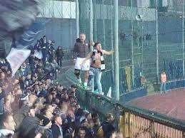 Bomber De Rosa attaccante ultras...