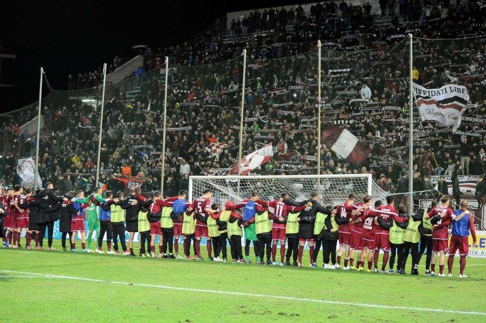 E' l'anno della Reggina: batte la Ternana e allunga