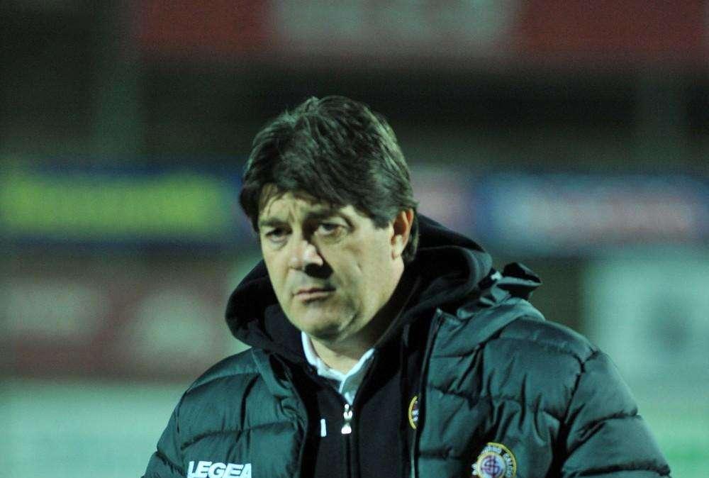 È tempo di esoneri, a Lecco "salta" mister Foschi