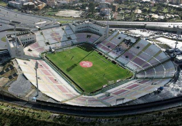 Anche lo stadio "San Filippo" di Messina è pronto a rifarsi il trucco