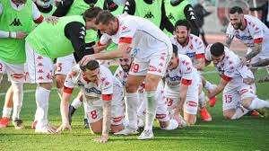 Bari, è ripartito il trenino e a guidarlo è un certo Pietro Cianci