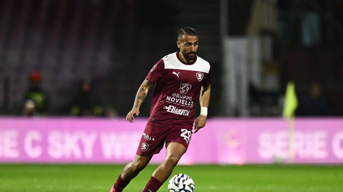 Salernitana, Tascone: "Dobbiamo scappare da questa categoria, mister Raffaele tra i più preparati"