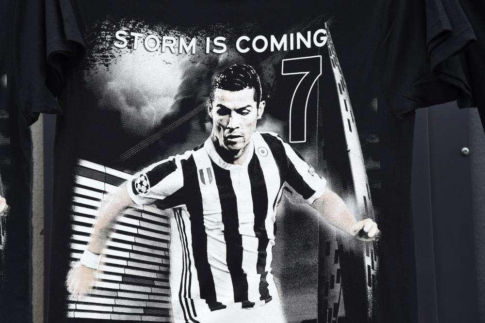 Serie A, la Juve di Ronaldo debutta con il Chievo...
