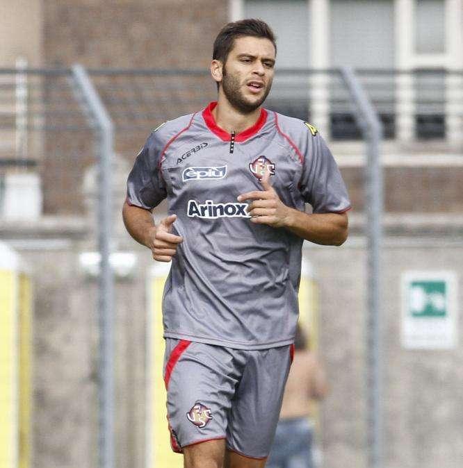 Pauroso infortunio per un giocatore del Novara...