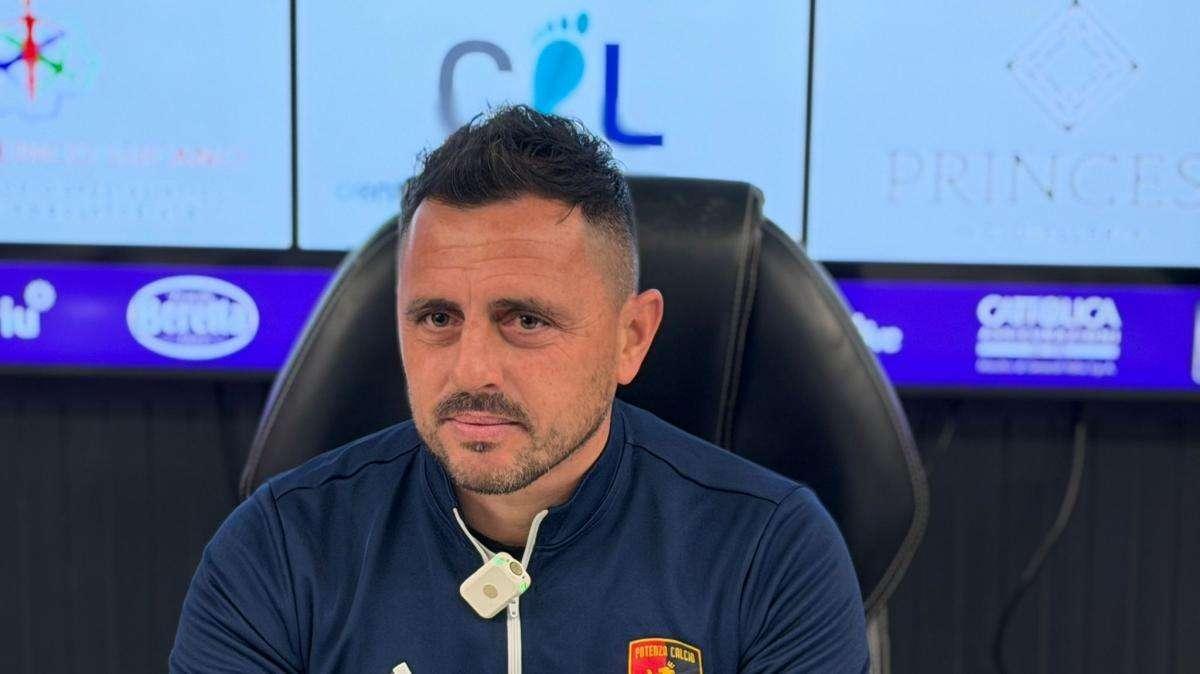 Potenza, mister Alfano: "Emergenza totale, ma andremo a Cerignola con equilibrio e identità"