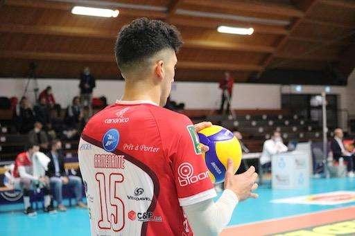 Volley A2. La Rinascita Lagonegro conferma lo schiacciatore Armenante