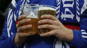 Serie B, ogni volta che il Como vince la società offre da bere nei bar della città