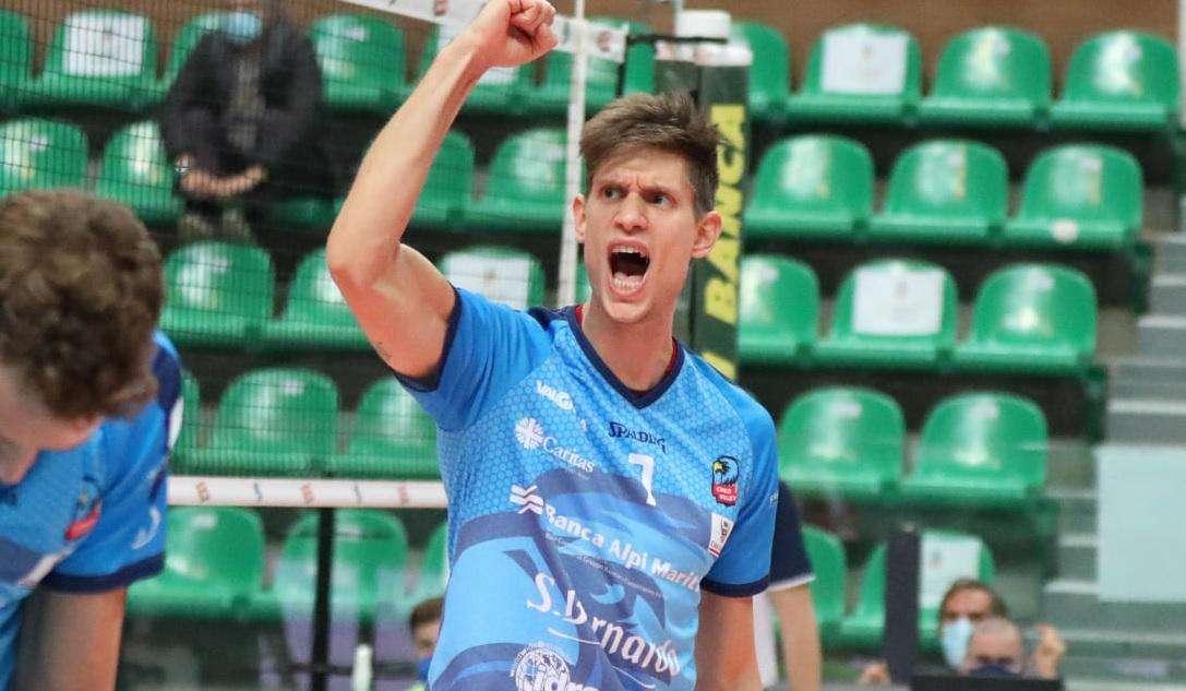 Volley A2, Bonola nuovo centrale della Rinascita Volley Lagonegro 