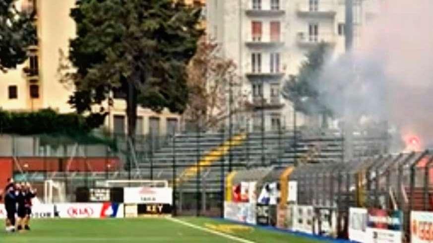 I TIFOSI DEL POTENZA CARICANO LA LORO SQUADRA IN VISTA DELLA SFIDA CON IL PICERNO