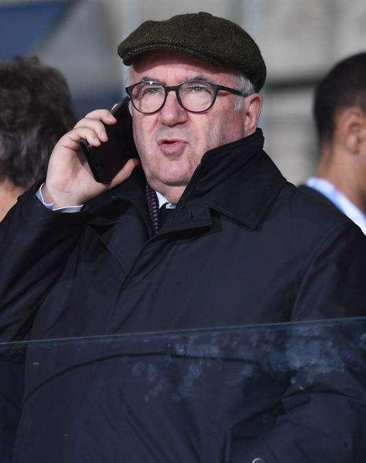 Tavecchio: "Bisogna ridurre le squadre professionistiche..."