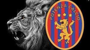Potenza, contro il Palermo si va verso la difesa a tre ma mister Arleo vuole una squadra camaleontica