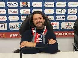 Salvatore Caiata parla al popolo rosso-blù: "Vi avevo promesso la salvezza ma adesso è tempo di passare la mano"