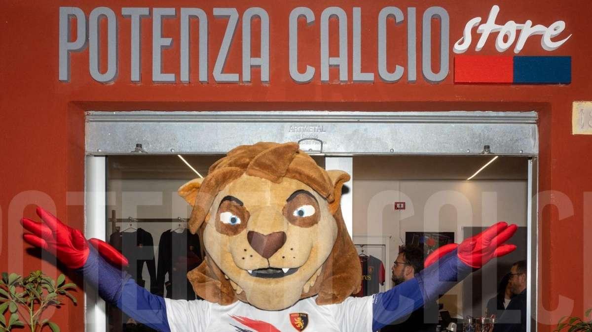Potenza, ecco quanti abbonamenti sono stati "restituiti" alla società rossoblù