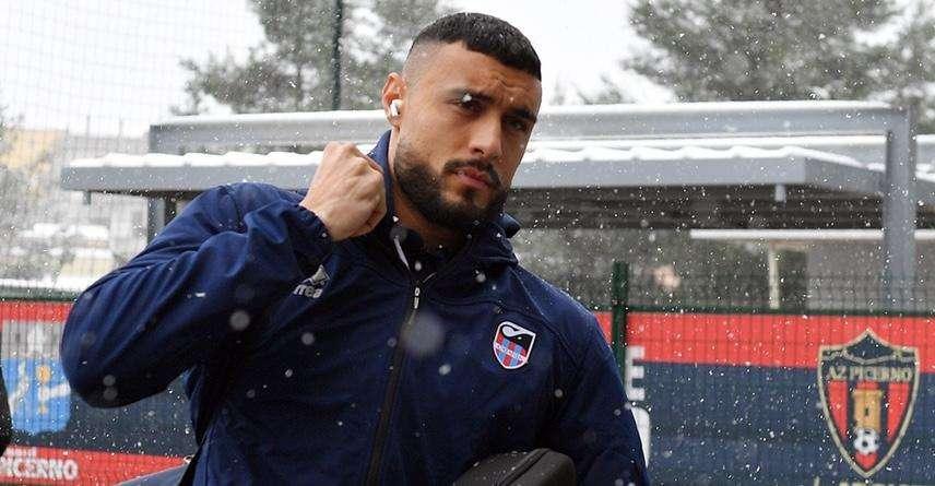Catania, oggi a Picerno l'ex Potenza Monaco sarebbe partito titolare con tanto di fascia di capitano da indossare