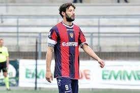 L'ex attaccante del Picerno Santaniello positivo al Covid-19