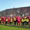 REGGINA, la squadra alza la Coppa: a consegnarla il patron Gallo