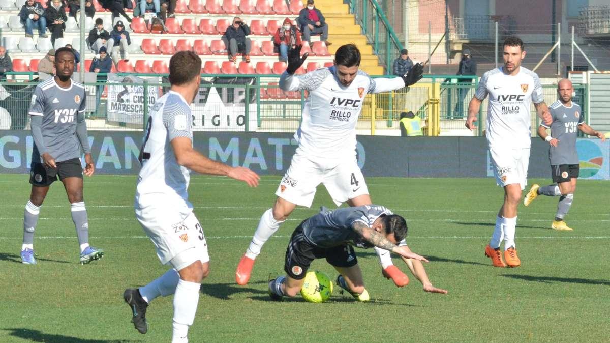 Serie B, Benevento-Parma 2-2: ducali rimontati, ma il punto serve a poco ai sanniti