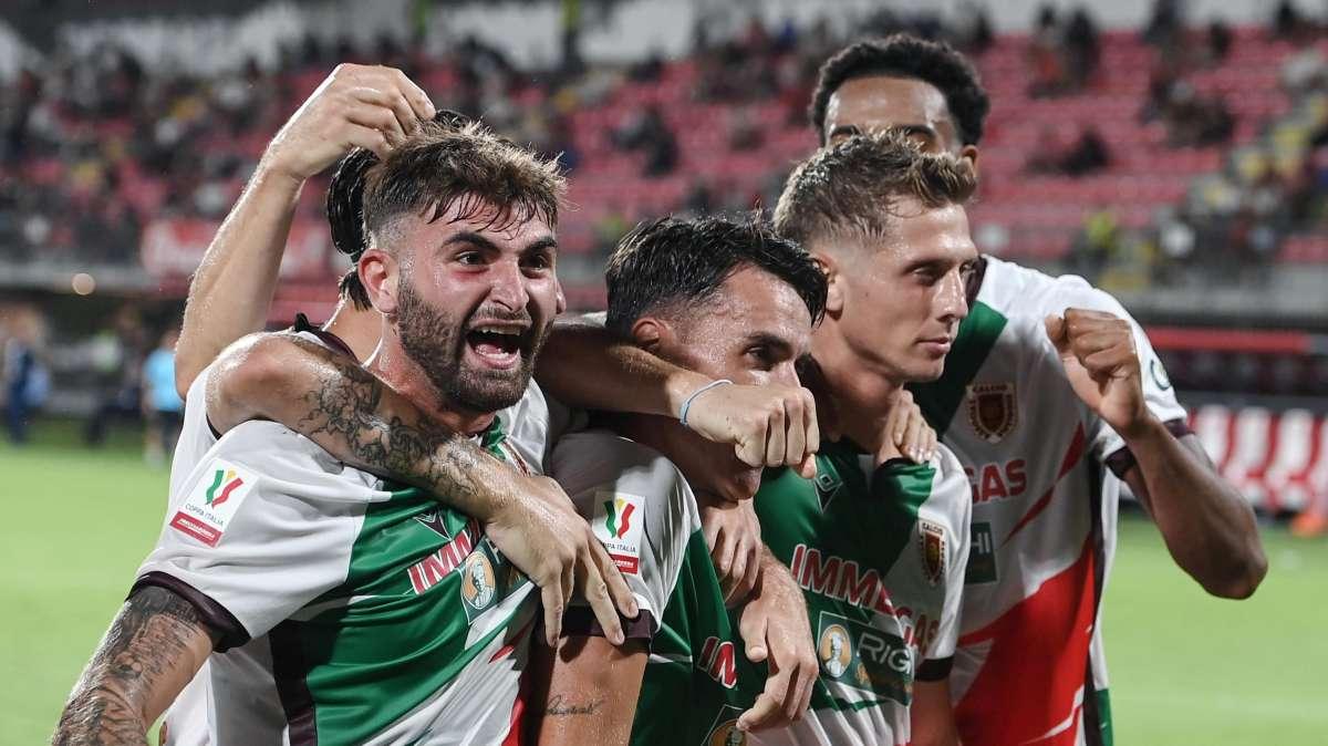 Il Catanzaro continua il suo periodo no, sorriso Reggiana, gli HIGHLIGHTS