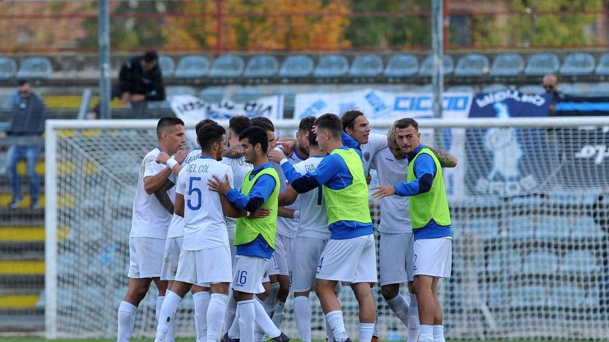 Verso Reggina-Siracusa, il cammino esterno degli aretusei: pochi gol fatti, ma difesa ermetica, cinque successi di corto muso